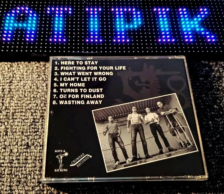 🋡 The Wrongdoers “Helsinki” - Cd oi! Finlandés Ultra Rare Collector Skinhead 🋡 – photo 2